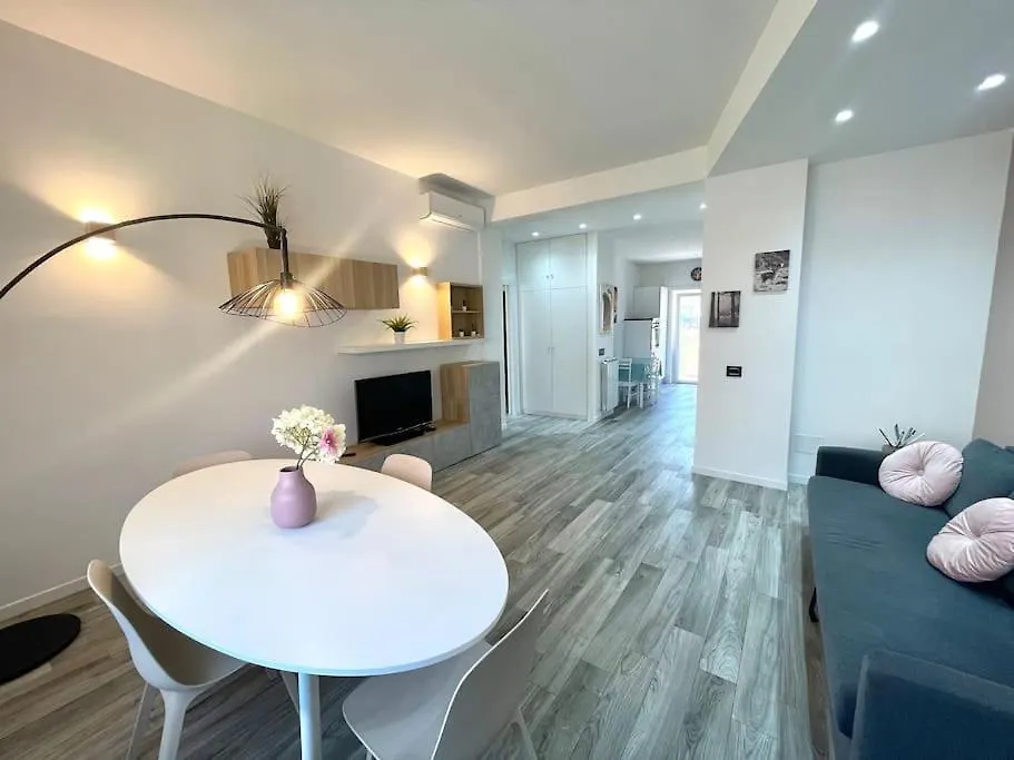 Ottavia Station Apartment Rome