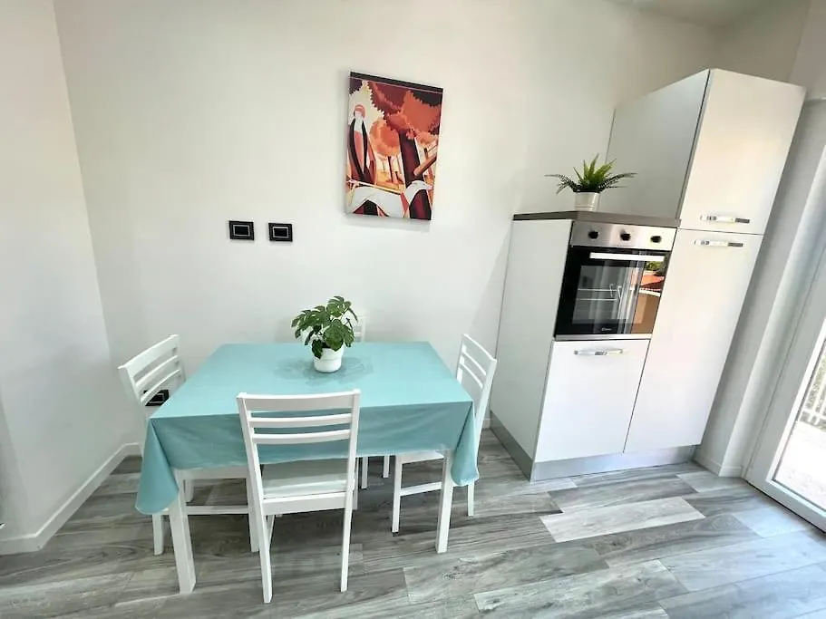 Ottavia Station Apartment Rome 0*,  Italy